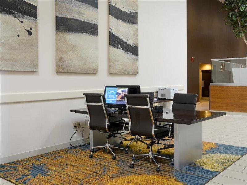 Wyndham Columbus Hotel Worthington Eksteriør billede